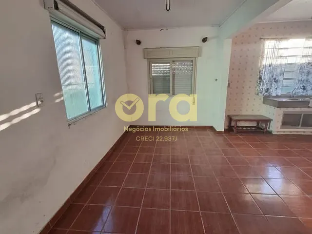 Casa com 330m² 2 quartos e 2 banheiros, à venda, no bairro Fragata em Pelotas