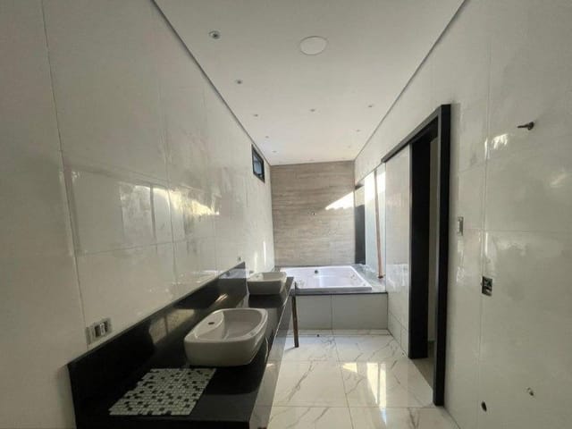 Casa com 720m² 3 quartos e 2 banheiros, à venda, no bairro Jardim Priscila em São João da Boa Vista