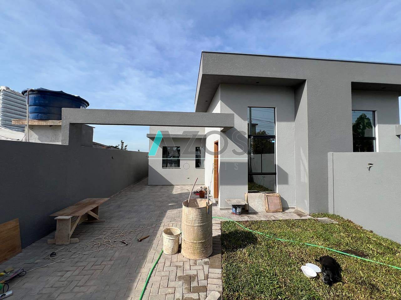 Casa à venda com 3 quartos, 60m² - Foto 2