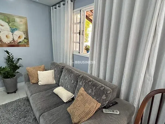 Casa 3 quartos e 2 banheiros, à venda, no bairro Parque Aurora em Campos dos Goytacazes