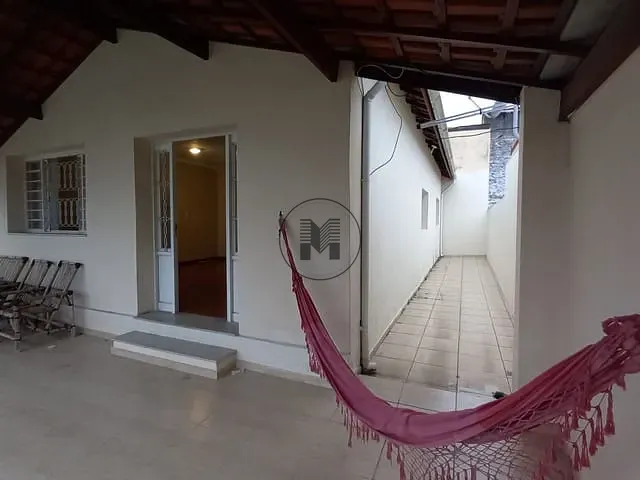 Casa com 505m² 2 quartos e 3 banheiros, à venda, no bairro Pedregulho em Guaratinguetá