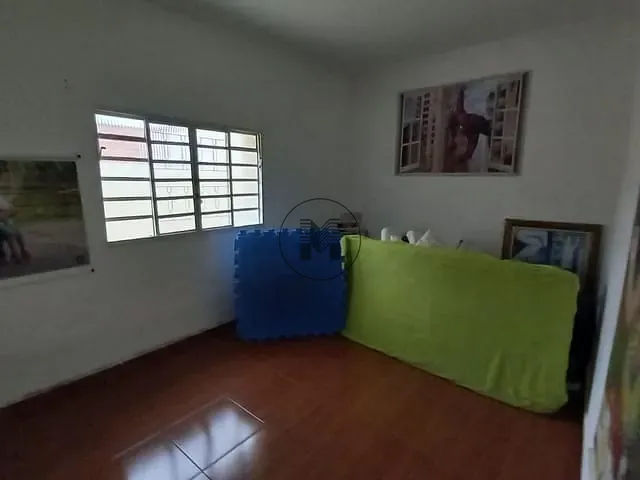 Casa com 505m² 2 quartos e 3 banheiros, à venda, no bairro Pedregulho em Guaratinguetá