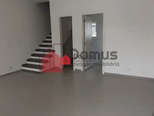 Casa com 125m², para alugar, no bairro Centro em Taubaté