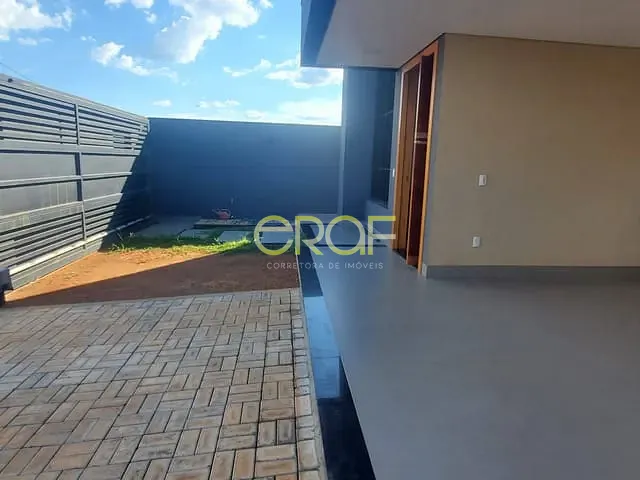 Casa 3 quartos e 1 banheiro, à venda, no bairro Parque das Laranjeiras em Formosa