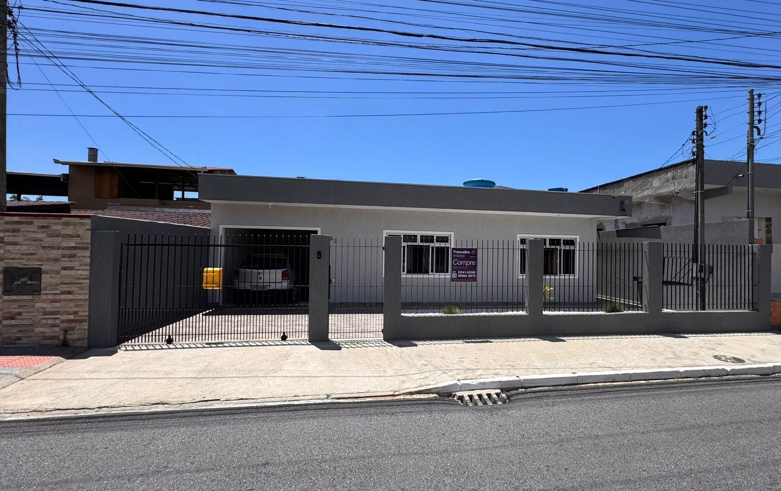 Casa, 4 quartos, 325 m² - Foto 1