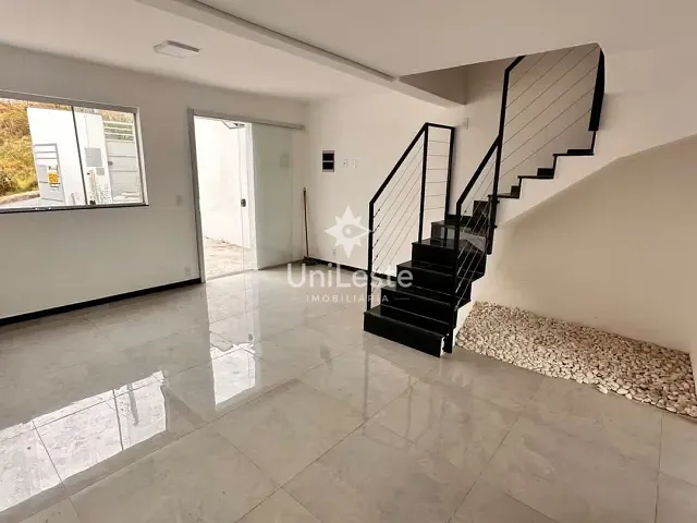 Casa 3 quartos e 2 banheiros, à venda, no bairro Jardim Vitória em Belo Horizonte