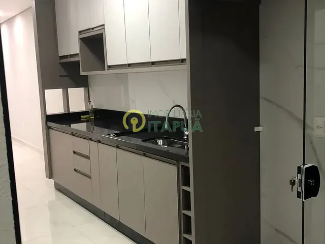 Casa com 150m² 3 quartos e 2 banheiros, à venda, no bairro Bandeirantes em Londrina