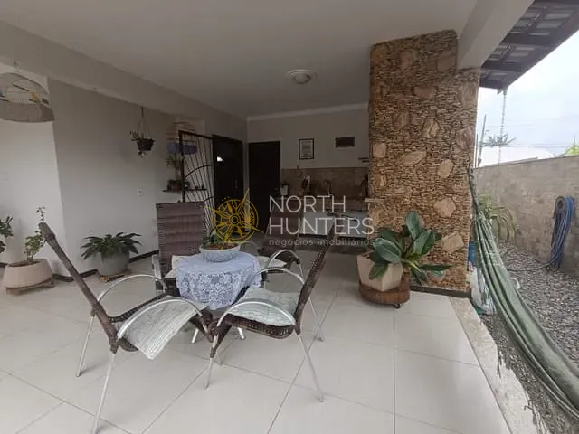 Casa com 230m² 4 quartos e 3 banheiros, à venda, no bairro Vila Nova em Joinville
