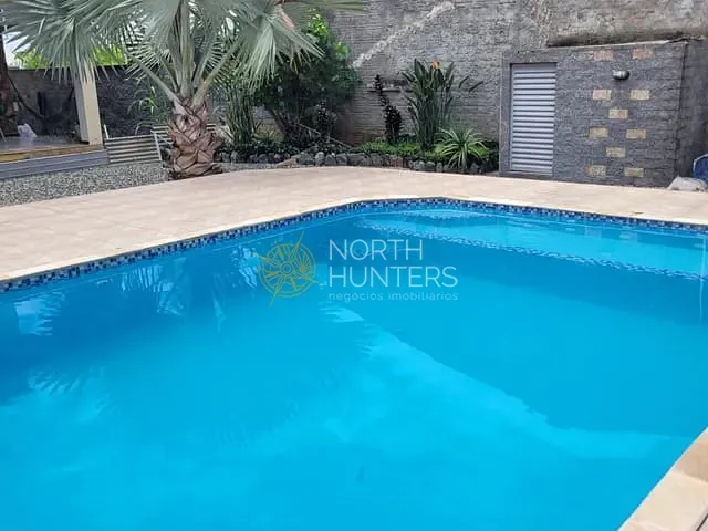 Casa com 230m² 4 quartos e 3 banheiros, à venda, no bairro Vila Nova em Joinville