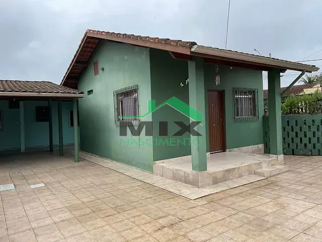 Casa com 300m² 2 quartos e 2 banheiros, à venda, no bairro Belas Artes em Itanhaém