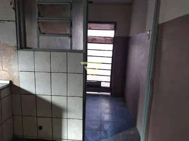Casa com 200m² 2 quartos e 1 banheiro, à venda, no bairro Antônio Marincek em Ribeirão Preto