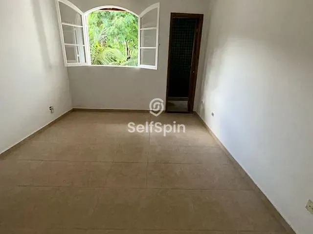 Casa 4 quartos e 4 banheiros, para alugar, no bairro Piratininga em Niterói