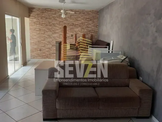 Casa com 198m² 3 quartos e 2 banheiros, à venda, no bairro Parque Val de Palmas em Bauru