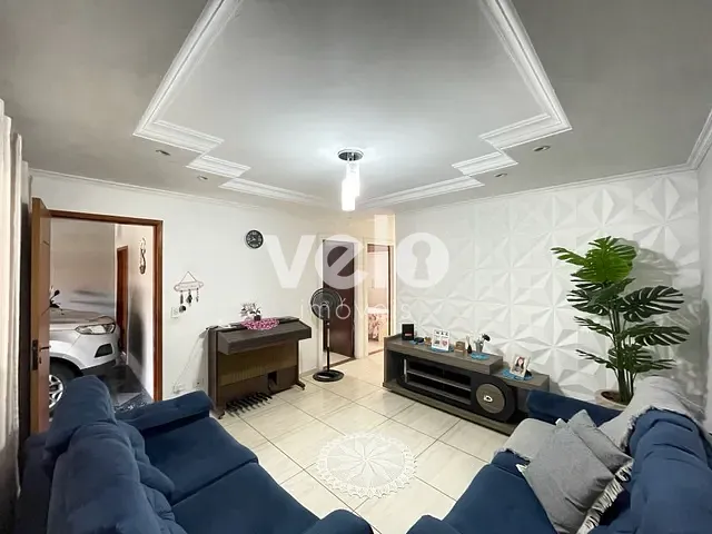 Casa com 220m² 3 quartos e 2 banheiros, à venda, no bairro Vila dos Comerciários I em Taubaté