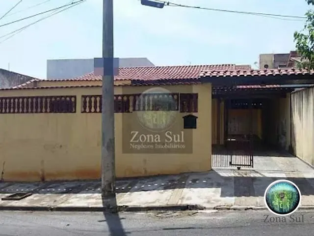 Casa com 205m² 2 quartos e 2 banheiros, à venda, no bairro Central Parque Sorocaba em Sorocaba