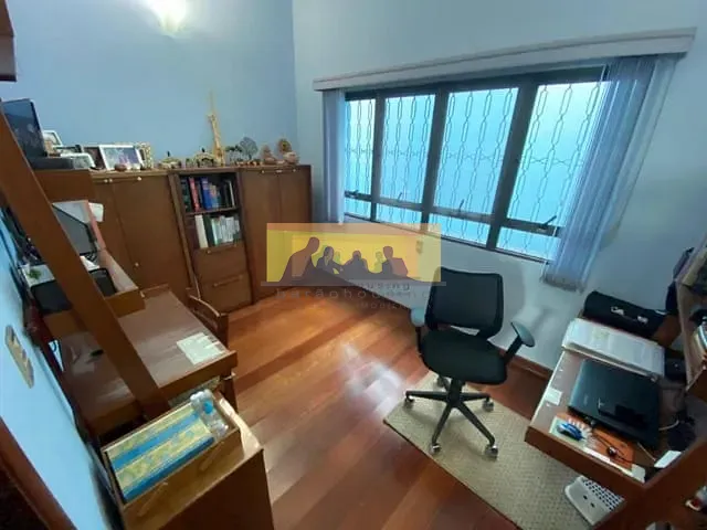 Casa com 710m² 4 quartos e 5 banheiros, à venda, no bairro Cidade Universitária em Campinas