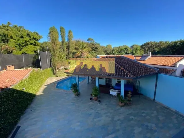 Casa com 710m² 4 quartos e 5 banheiros, à venda, no bairro Cidade Universitária em Campinas