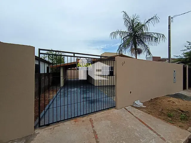 Casa 2 quartos e 1 banheiro, para alugar, no bairro Jardim Capricórnio em Rolândia