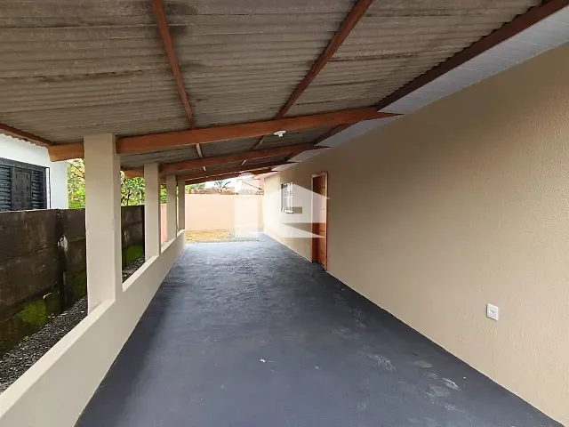 Casa 2 quartos e 1 banheiro, para alugar, no bairro Jardim Capricórnio em Rolândia