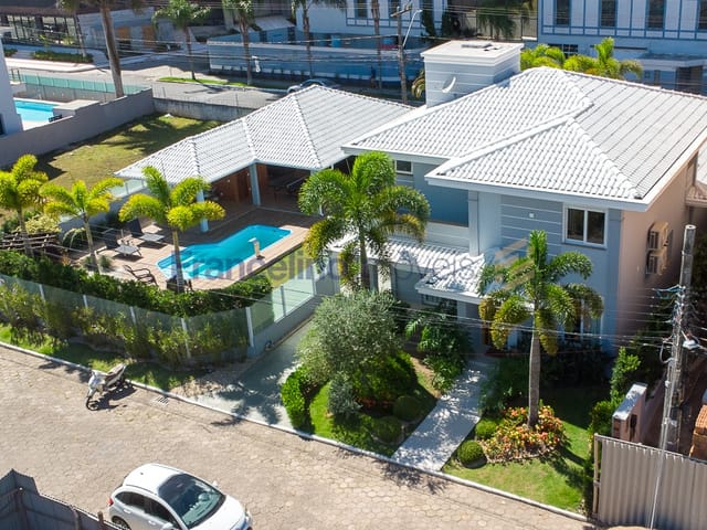 Casa 3 quartos e 2 banheiros, à venda, no bairro Dom Bosco em Itajaí