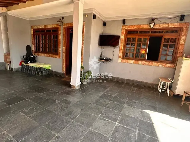 Casa 7 quartos e 5 banheiros, à venda, no bairro Floramar em Belo Horizonte