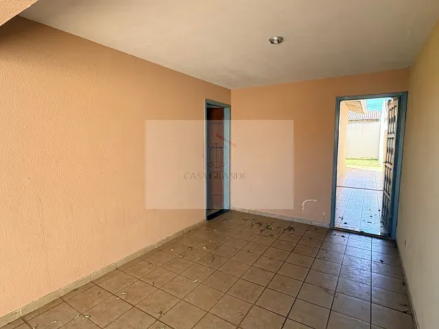 Casa 2 quartos e 1 banheiro, para alugar, no bairro Capricornio em Rolândia