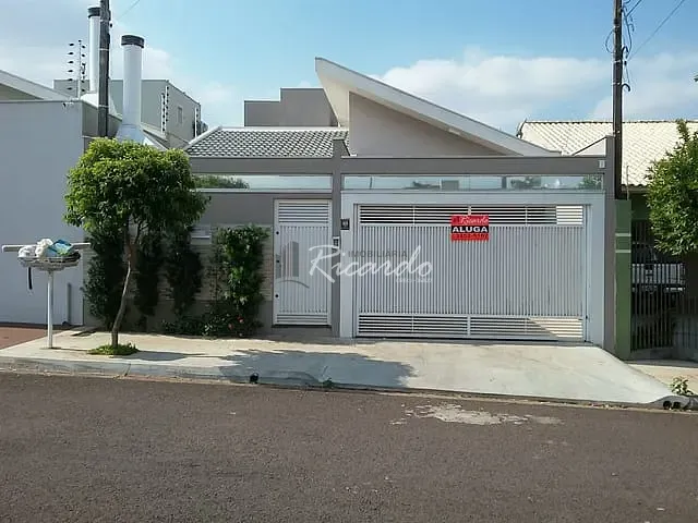 Casa com 160m² 3 quartos e 3 banheiros, para alugar, no bairro Jardim Santa Alice em Arapongas