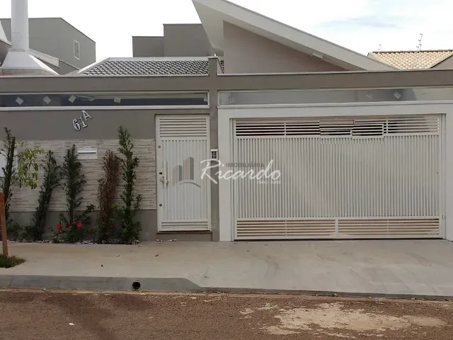 Casa com 160m² 3 quartos e 3 banheiros, para alugar, no bairro Jardim Santa Alice em Arapongas