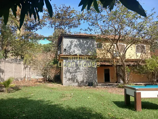 Casa com 606m² 4 quartos e 2 banheiros, à venda, no bairro Colônia Santo Antônio em Barra Mansa