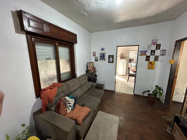 Casa com 180m² 3 quartos e 1 banheiro, à venda, no bairro Fragata em Pelotas