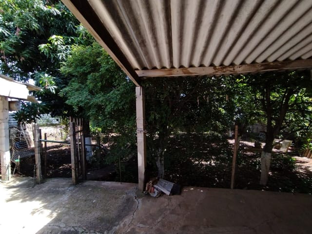 Casa com 600m² 2 quartos e 1 banheiro, à venda, no bairro Centro em Casa Branca