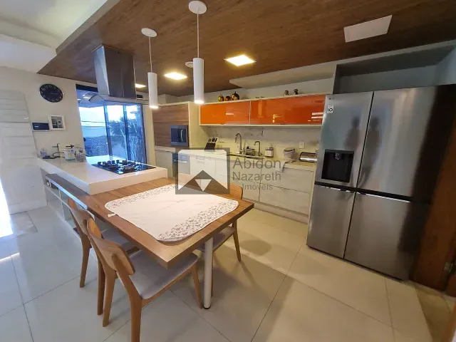 Casa com 300m² 4 quartos e 2 banheiros, à venda, no bairro São Francisco em Niterói