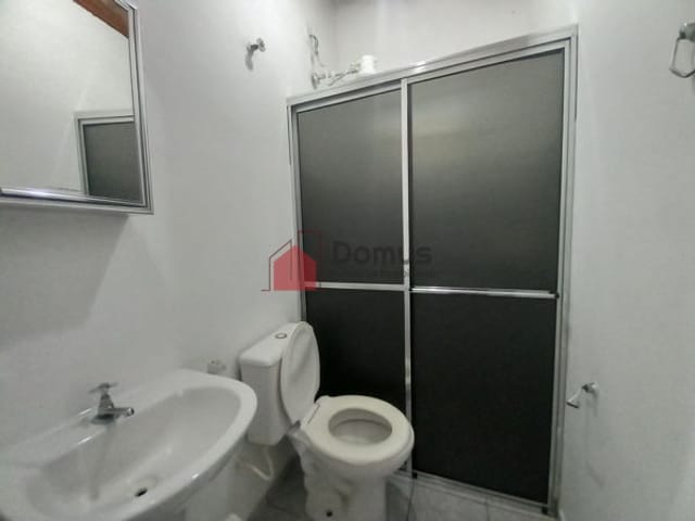 Kitnet para alugar, no bairro Jardim Cristina em Pindamonhangaba