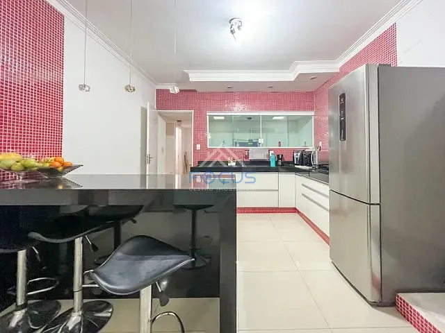 Casa com 218m² 3 quartos e 3 banheiros, à venda, no bairro Jardim Liberdade em Jundiaí