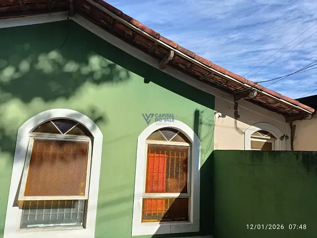Casa 4 quartos e 2 banheiros, à venda, no bairro Jardim Vale do Sol em São José dos Campos