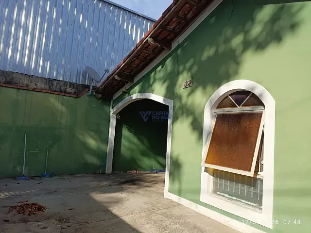 Casa 4 quartos e 2 banheiros, à venda, no bairro Jardim Vale do Sol em São José dos Campos