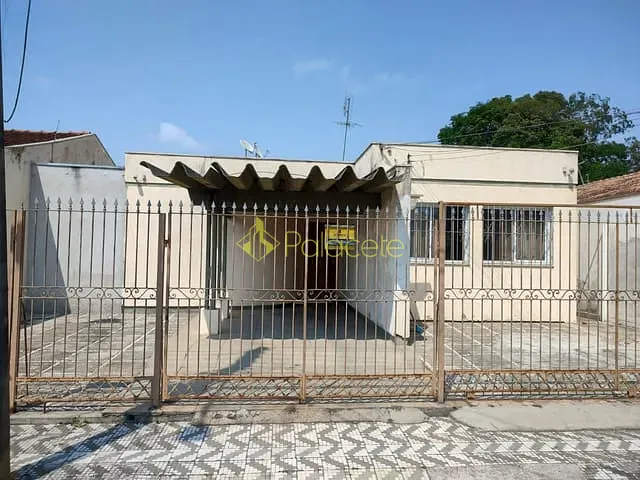 Casa com 250m² 3 quartos e 3 banheiros, à venda, no bairro Vila São Geraldo em Taubaté