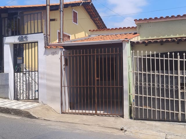 Foto do Casa - Casa 2 dormitórios para locação , 80 m² - Jardim Bela Vista - Lavras/MG | Seu Lugar - Imobiliária Descomplicada