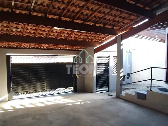Casa com 250m² 2 quartos e 1 banheiro, à venda, no bairro Jardim Continental II em Taubaté
