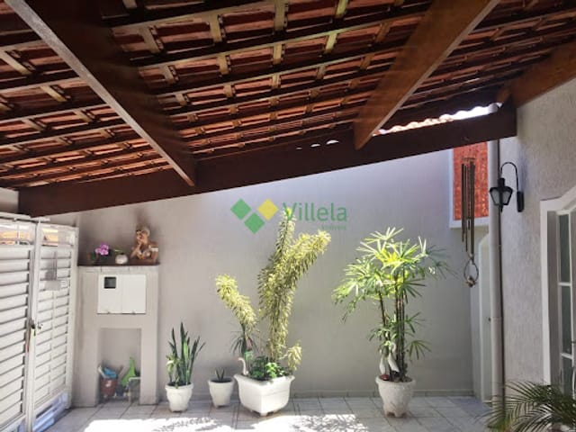 Casa com 203m² 3 quartos e 2 banheiros, à venda, no bairro Conjunto Alvorada em Poá