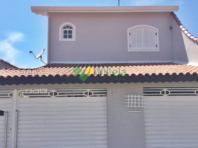 Casa com 203m² 3 quartos e 2 banheiros, à venda, no bairro Conjunto Alvorada em Poá