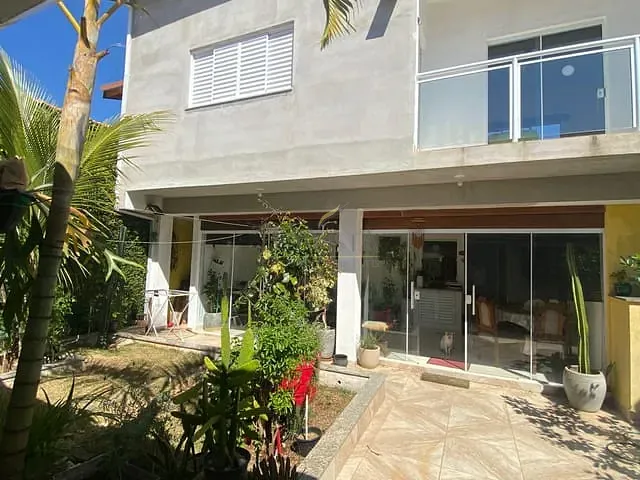 Casa 4 quartos e 3 banheiros, para alugar, no bairro Cecap em Piracaia