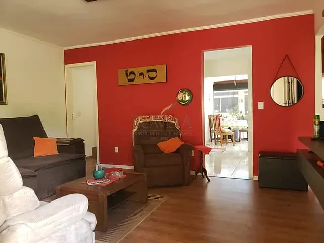 Casa 4 quartos e 3 banheiros, para alugar, no bairro Cecap em Piracaia