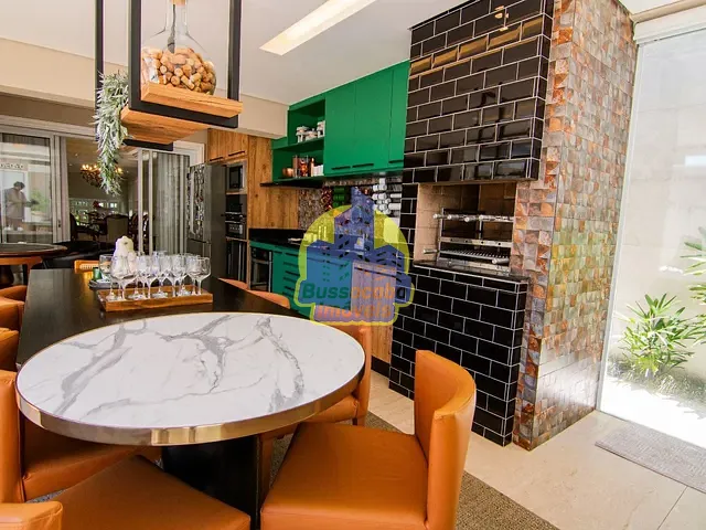 Casa com 360m² 4 quartos e 6 banheiros, à venda, no bairro Jardim São Paulo II em Cotia