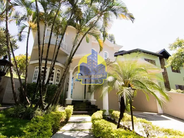 Casa com 360m² 4 quartos e 6 banheiros, à venda, no bairro Jardim São Paulo II em Cotia