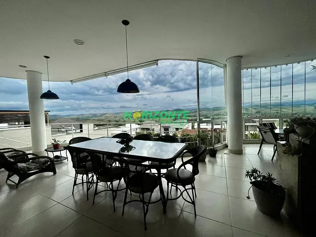 Casa com 466m² 4 quartos e 6 banheiros, à venda, no bairro Condomínio Residencial Jaguary em São José dos Campos
