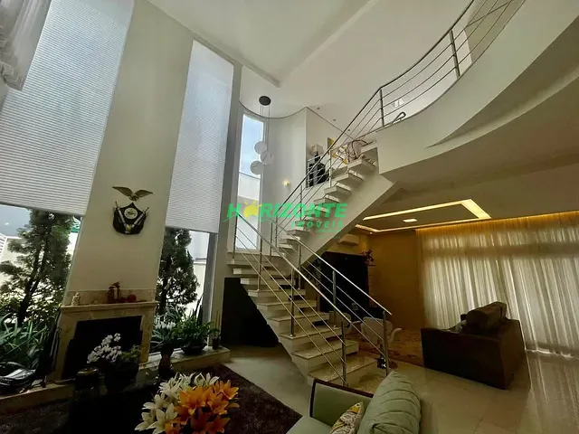 Casa com 466m² 4 quartos e 6 banheiros, à venda, no bairro Condomínio Residencial Jaguary em São José dos Campos