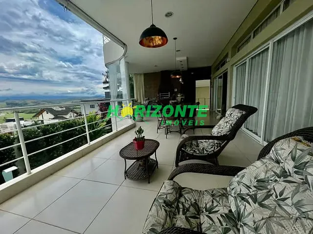 Casa com 466m² 4 quartos e 6 banheiros, à venda, no bairro urbanova em São José dos Campos