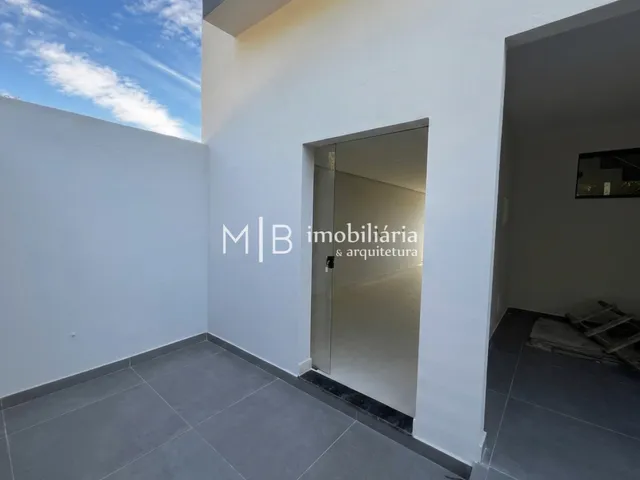 Casa 3 quartos e 3 banheiros, à venda, no bairro Colinas em Cataguases