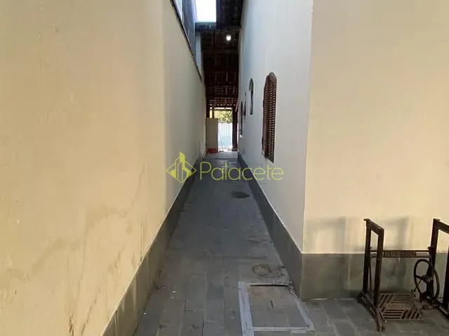 Casa 4 quartos e 2 banheiros, à venda, no bairro Jardim das Bandeiras em Taubaté